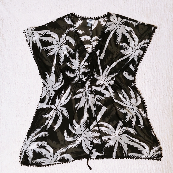 Palm Tree Tee - Picture 11 of 12